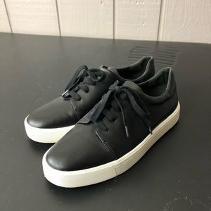 VINCE. Leather Sneakers